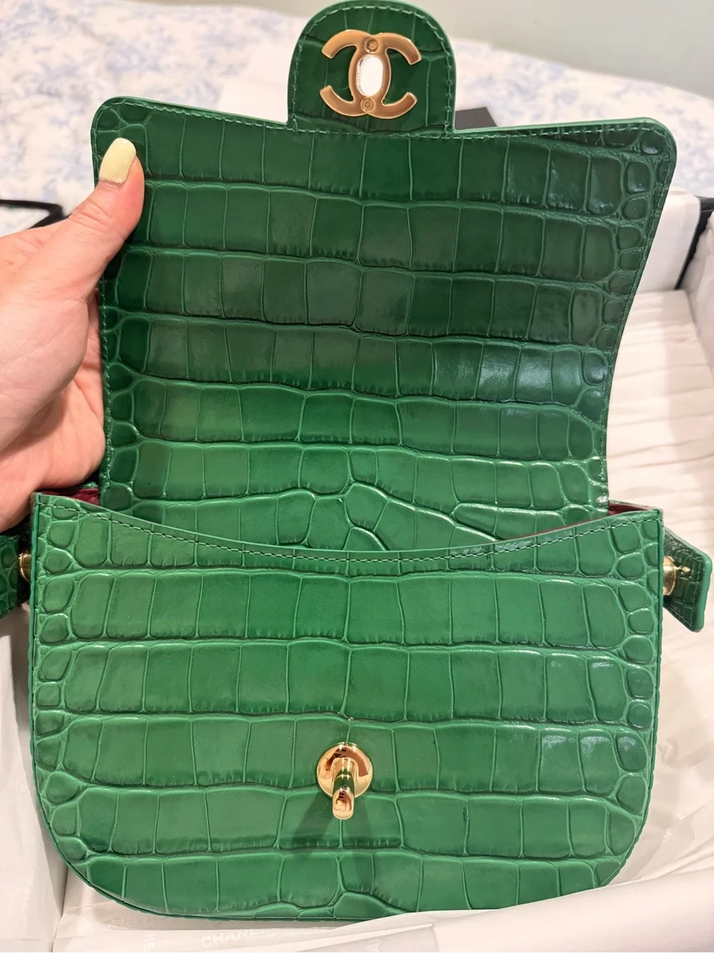 CHANEL Green Croc-Embossed top handle bag Bag with Gold hardware